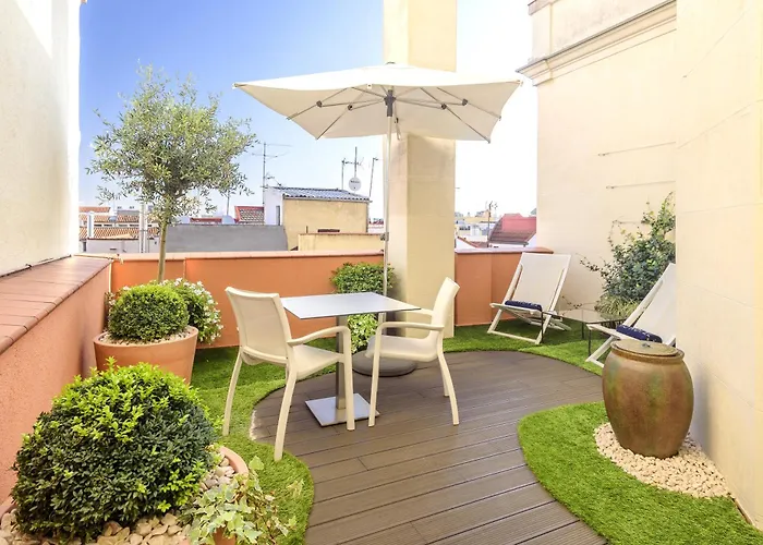 Boutique Hotel H10 Villa De La Reina